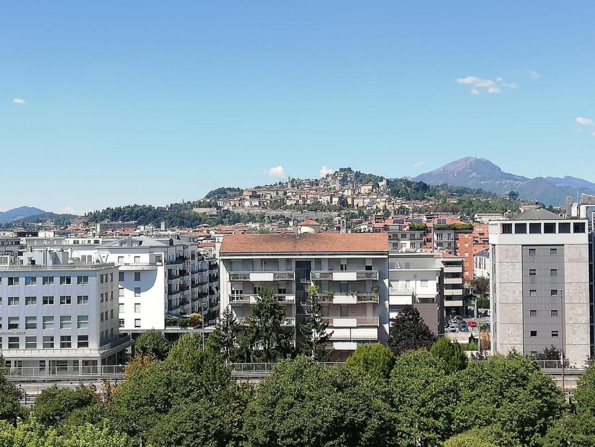 La Tua Mansarda A Bergamo Villa Exterior photo